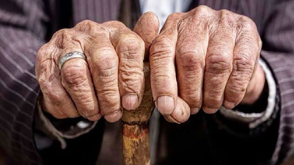 elderly people took shelter in Ramlal Old Age Home located near Greater Noida Knowledge Park