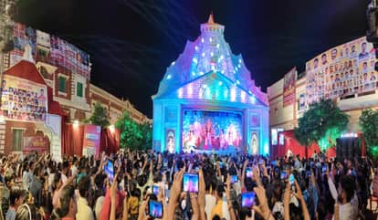 Durga Puja 2023: Mother Jagdamba arrives in the puja pandals of Kashi in navratri