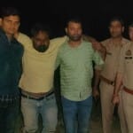 घायल बदमाश केे लेजाती पुलिस