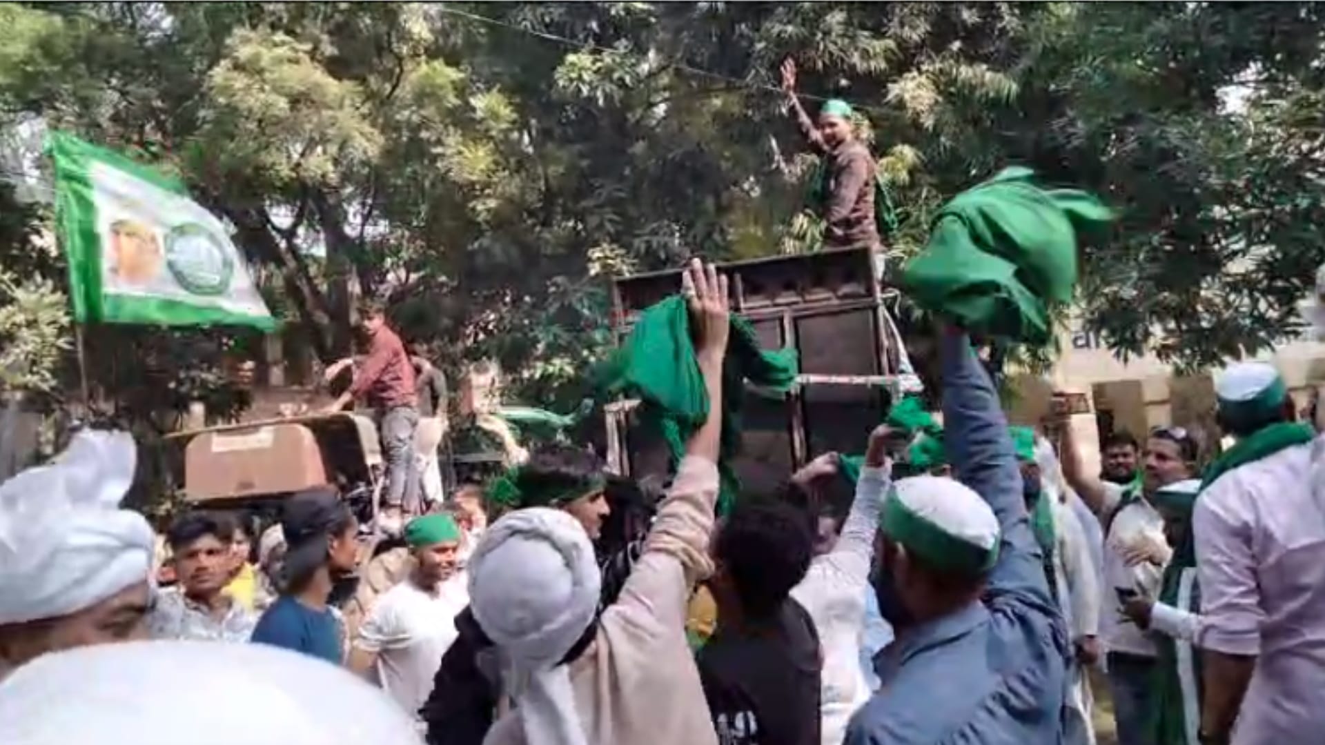 BKU protest at SSP office Muzaffarnagar, hundreds of workers arrived in tractors trolly
