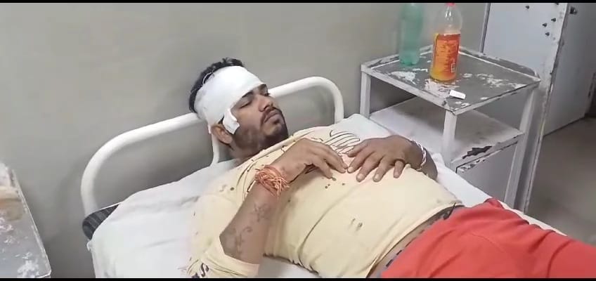 Damoh News: Valmiki And Ahirwar societal Conflict one youth injured