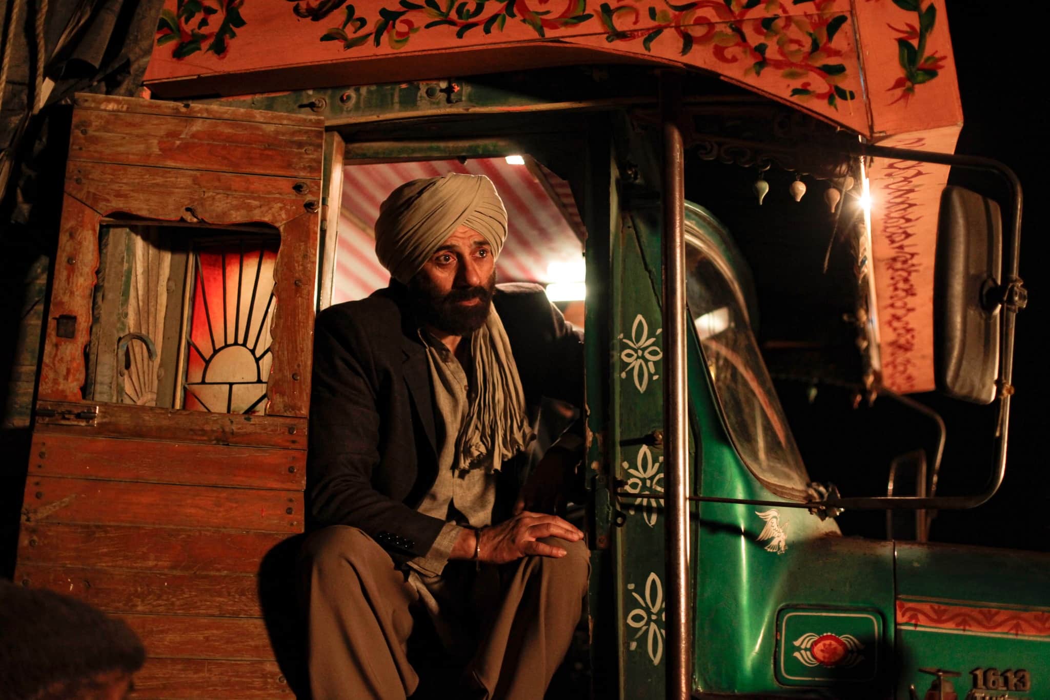 Sunny Deol Movie Gadar 2 turn on television after theater and OTT know TV premiere will be held