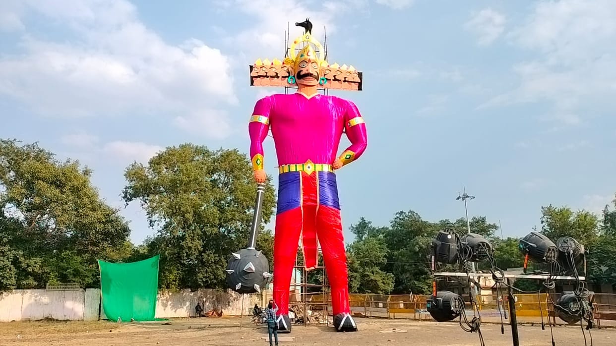 MP News: Ravana of Dussehra ground will give the message - whether I stay or not, definitely vote.