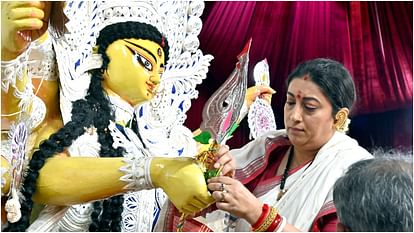 तस्वीरों में त्योहार: देशभर में दशहरे की धूम, हर्षोल्लास के साथ मनाया गया विजयदशमी और दूर्गा पूजा का पर्व Dussehra in pictures Festivals celebrated across India Vijayadashami Durga Puja celebrated with enthusiasm