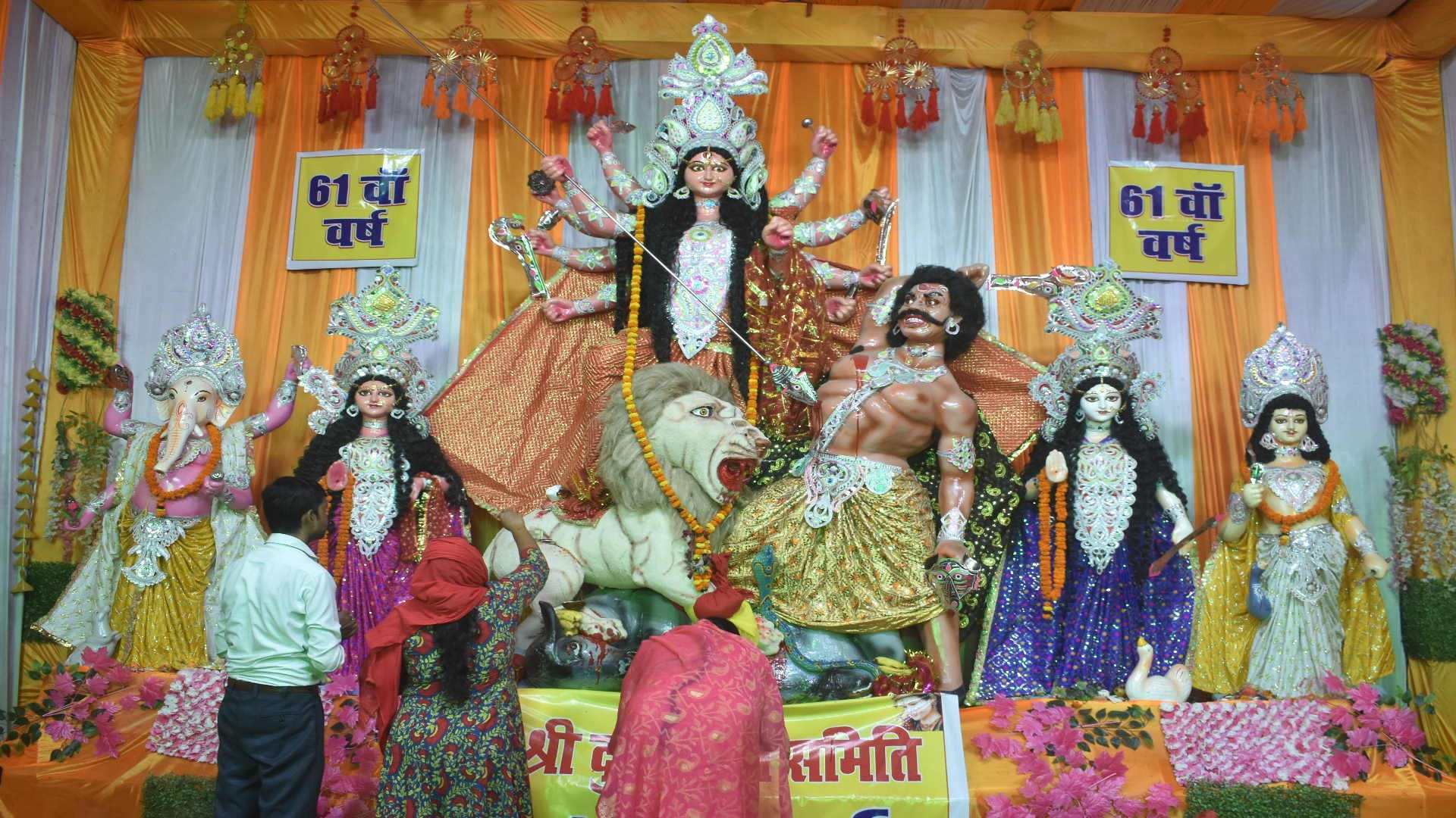 Flood of faith in Devi pandals cheers in court of Mother Goddess