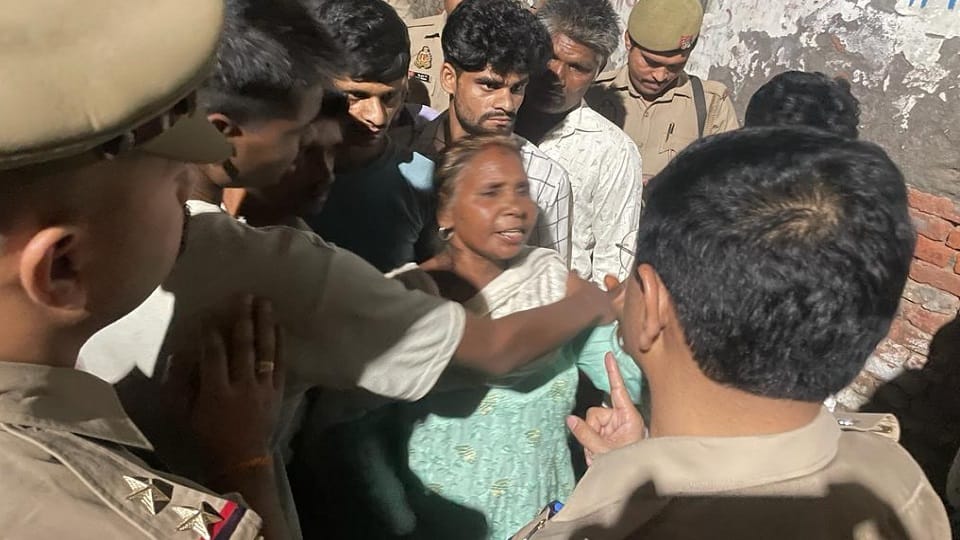 Clash between two communities in Luhari due to road rage in Hapur one dead