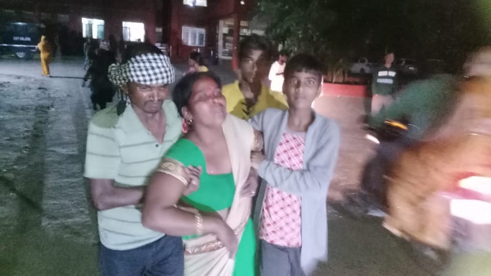 People riding in a tractor trolley going for idol immersion got electrocuted one youth died four burnt in sant