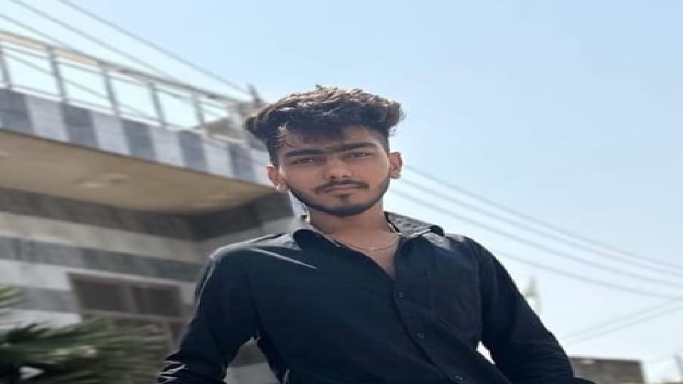 Road accident in Bhiwani, Class IV employee died, had worked in Exgrasia instead of his father