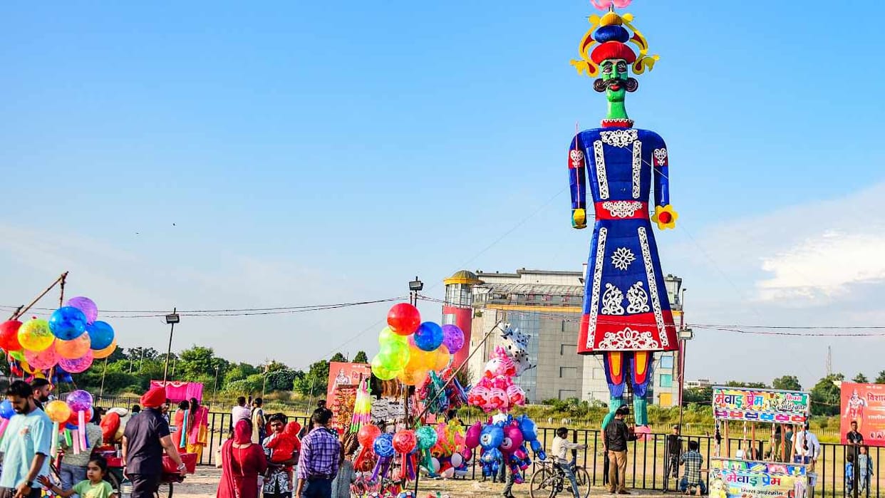 Tricity biggest effigy of Ravana will burn in Shalimar Ground of Panchkula today