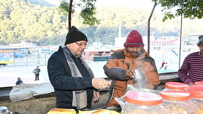 Chief Minister Pushkar Singh Dhami played cricket in Nainital