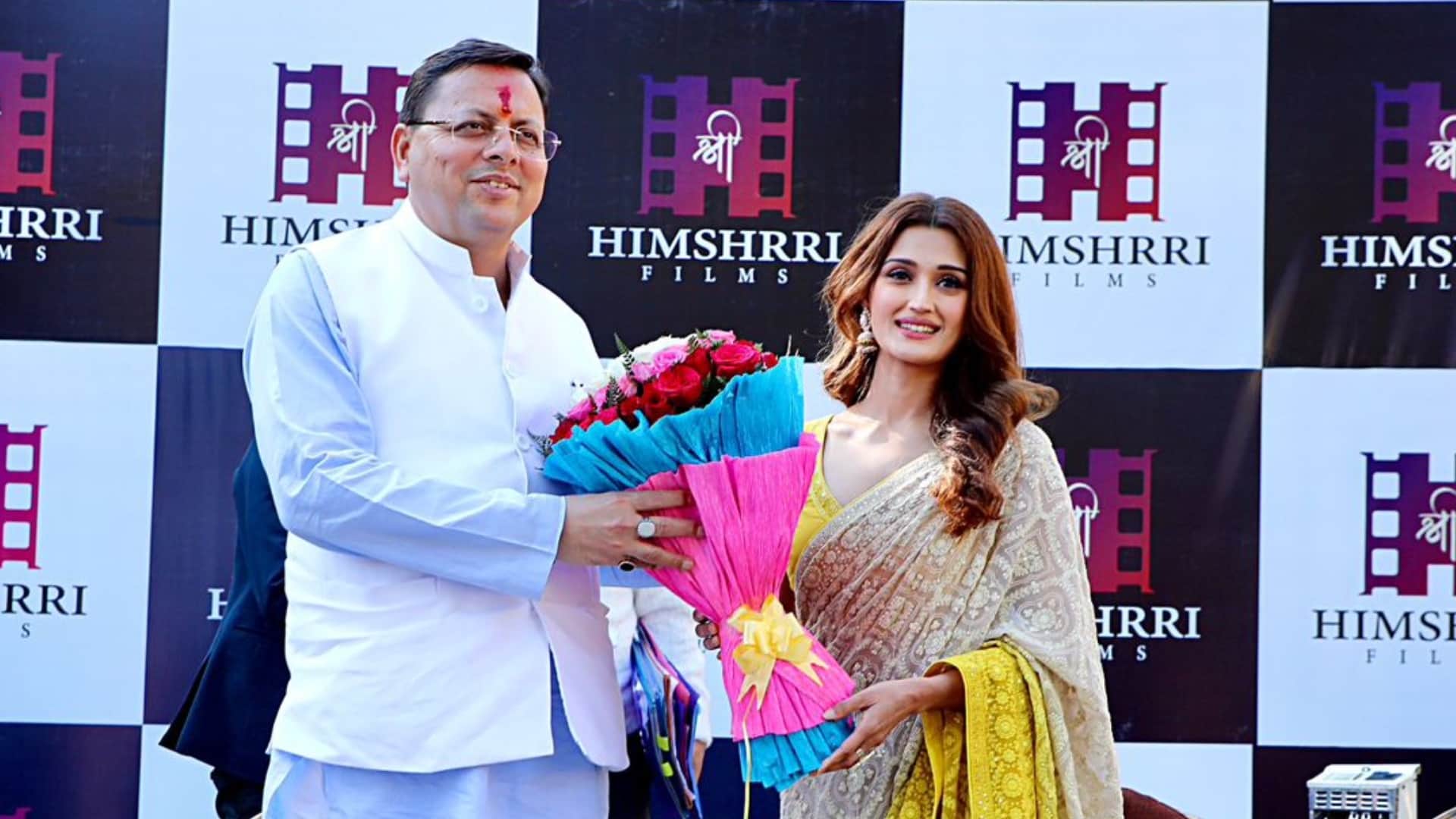 on the occasion of dussehra actress Aarushi started shooting web series Kaphal in Devbhoomi uttrakhand