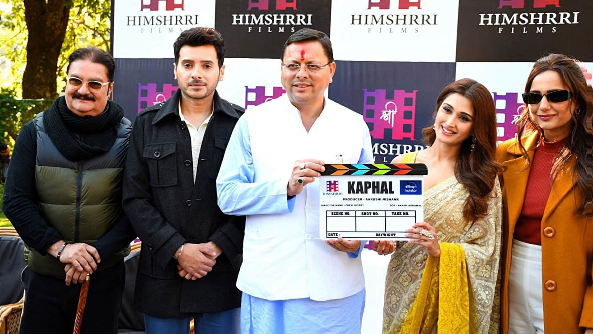 on the occasion of dussehra actress Aarushi started shooting web series Kaphal in Devbhoomi uttrakhand
