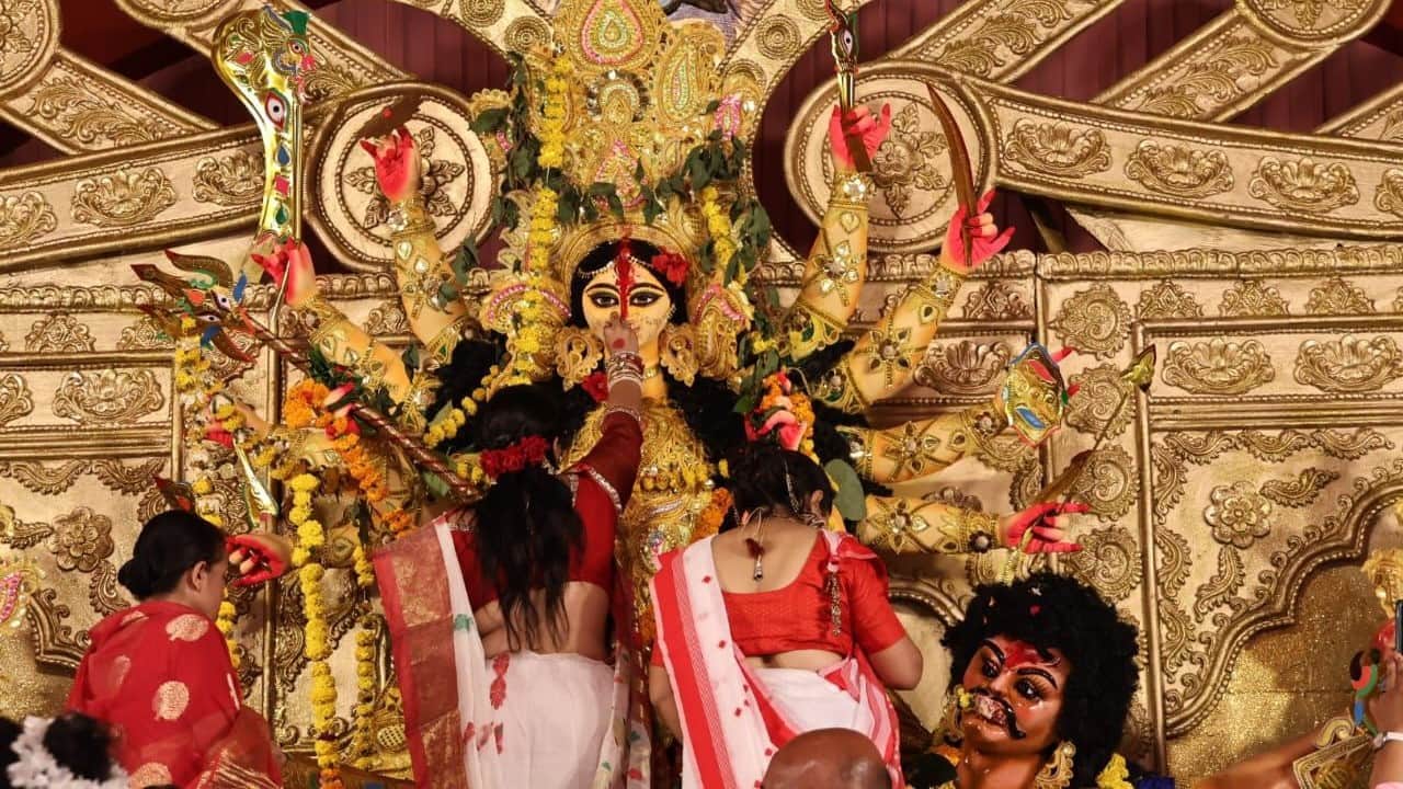 Sindoor Khela indore