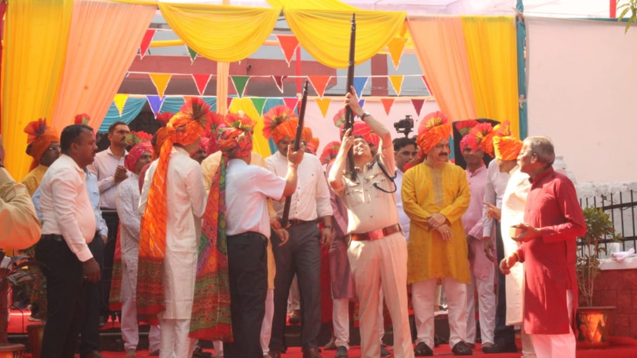 Bhopal News: Weapon worship done on Vijayadashami celebration celebrated by firing joy