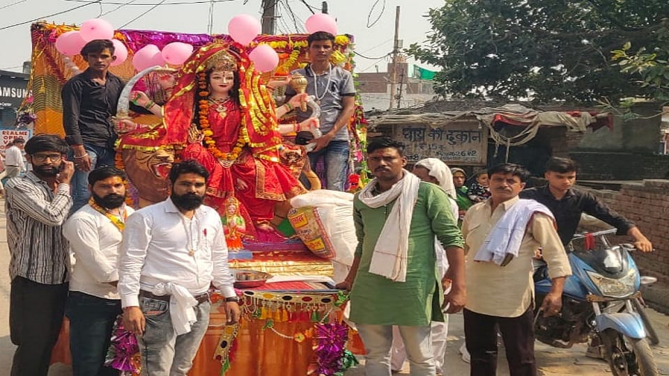 immersion of mother idols