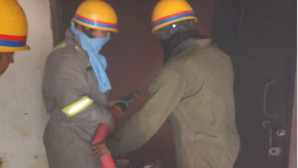 Fire in readymade garment factory creates panic