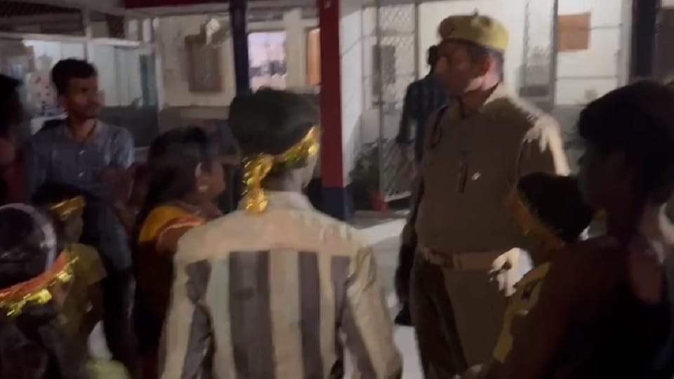 Angry inspector abused women after Abir Gulal fell on them
