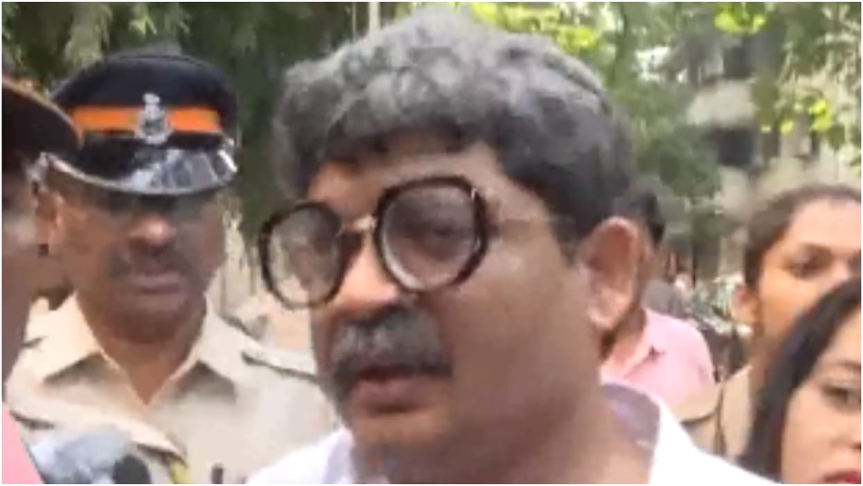 Vehicles of advocate Gunaratna Sadavarte found vandalised outside his residence in Mumbai