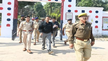 DM and SSP surprise inspection in Bareilly Central Jail
