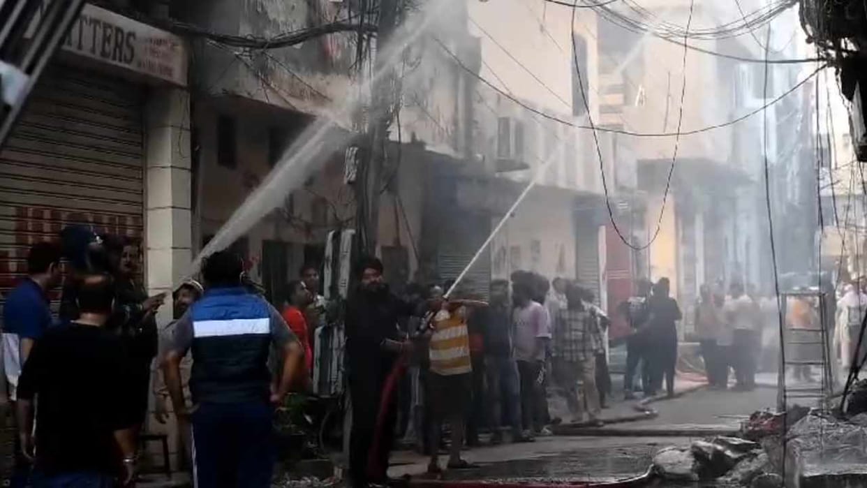 Massive fire broke out in a hosiery factory in Ludhiana
