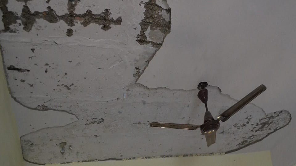 Ceiling plaster falls in classroom, student injured
