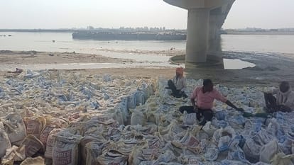 two pontoon bridges will be built on Kolaghat in Shahjahanpur