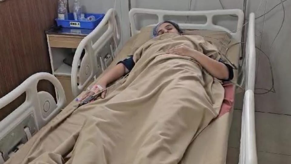 Firing in Icecream parlour in firozpur, two injured