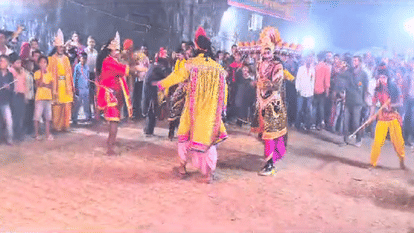 Ravana gave the message of voting while ramlila in bareilly