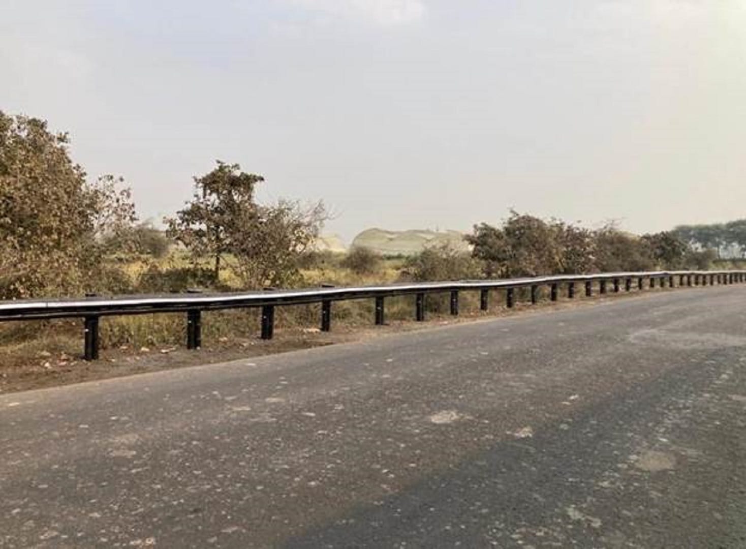 Indian Highways to Get Bamboo Crash Barrier Soon Bahu Balli cattle fence is patented in India