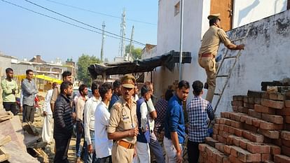 किशोरी को जिंदा जलाया: थाने से 140 मीटर दूर सनसनीखेज वारदात, पिता बोले-हमारी सुनी जाती तो बिटिया जिंदा होती... Mobsters burnt a teenage girl alive In Amethi