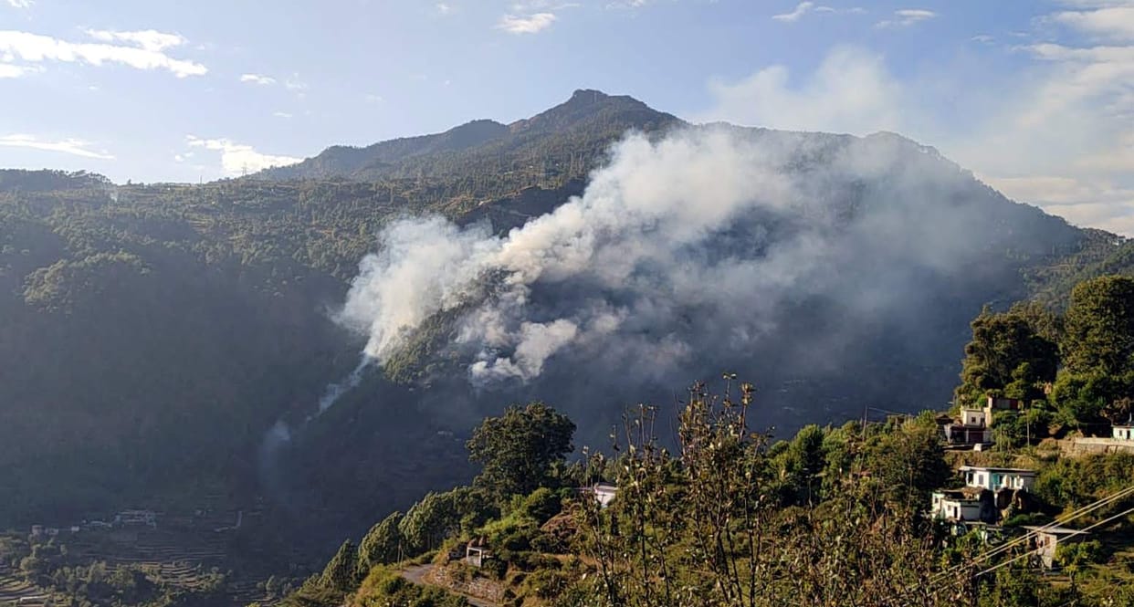 Kedarnath Forest Division: Fire broke out in Sakot forest, reached Bachher