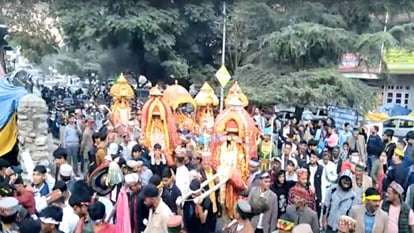 Lord Narasimha's third jaleb came out with pride, Devlu danced to the beats of drums.