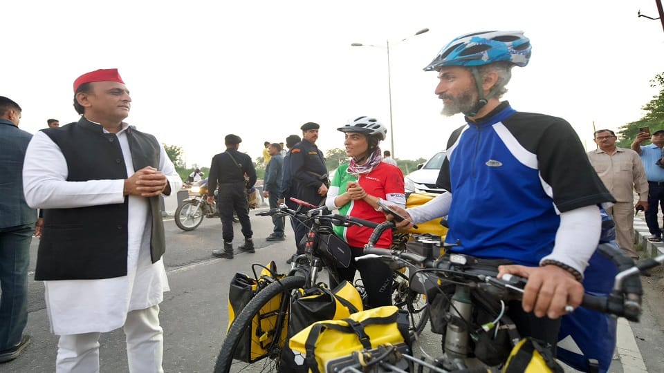 Akhilesh helps Iranian guests stranded in India amid war between Israel and Hamas