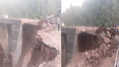 Due to four lane construction work, danga collapsed in Trilokpur on Pathankot-Mandi National High