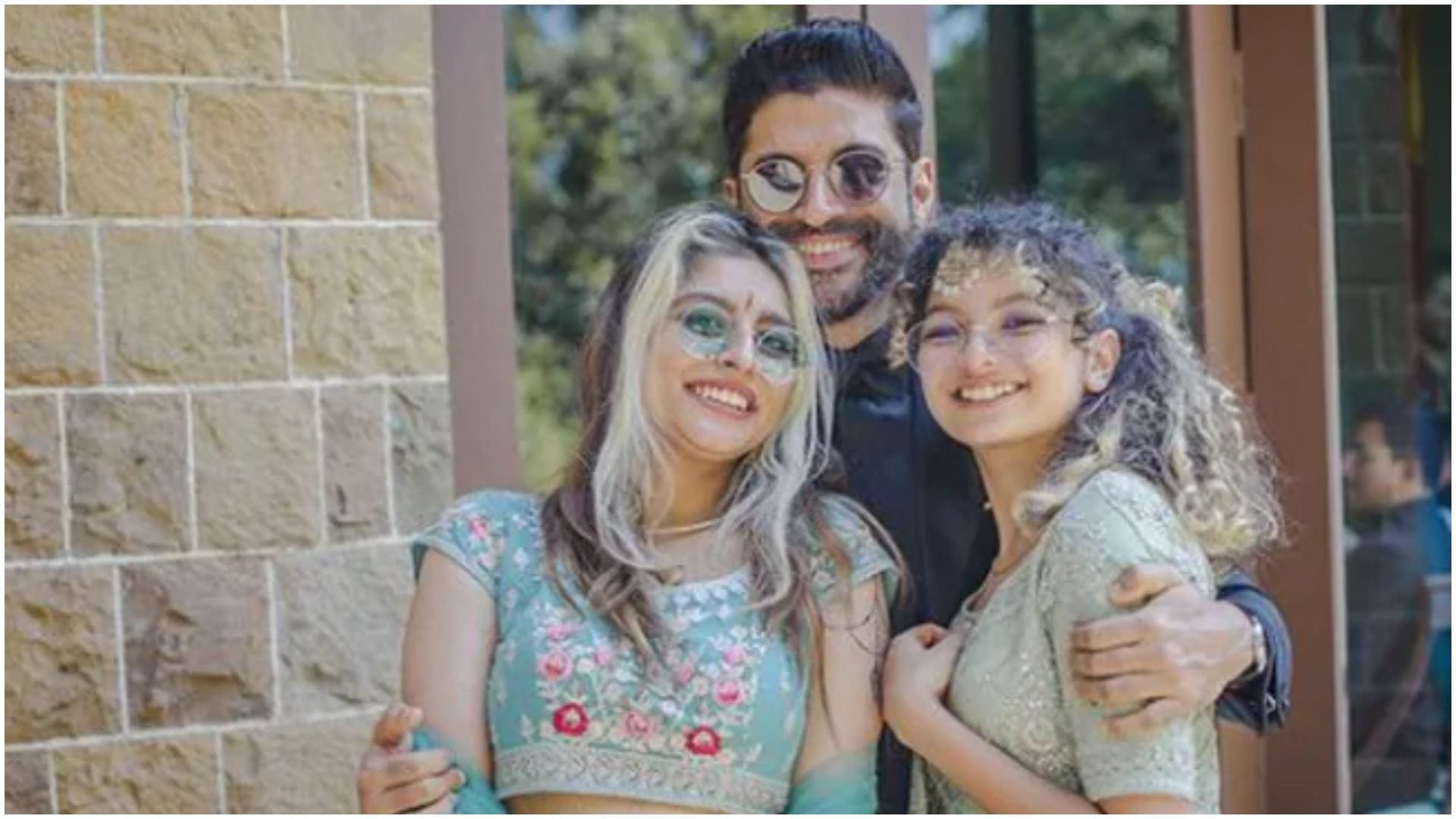 Javed Akhtar Reveals Son Farhan wrote non applicable in religion section in his daughters birth certificate