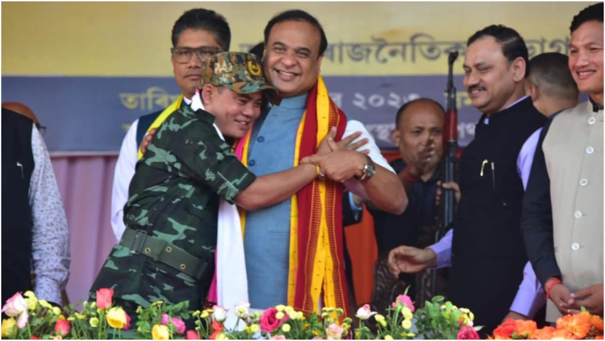 Assam: 181 DNLA militants laid down arms in Dima Hasao CM Himanta Biswa Sarma termed it a historic day
