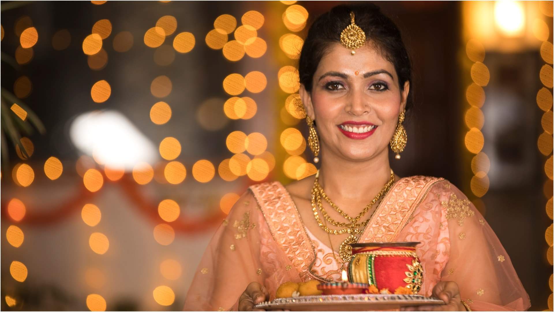 Karwa Chauth 2023 16 Shringar List for Karwa Chauth solah shringar in Hindi