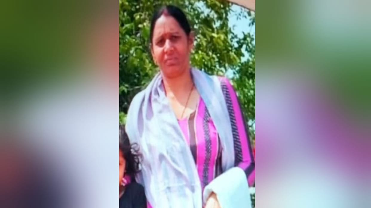 Meerut Murder Case : Tenant Nikhil along with his wife was killed of Ritu by scarf