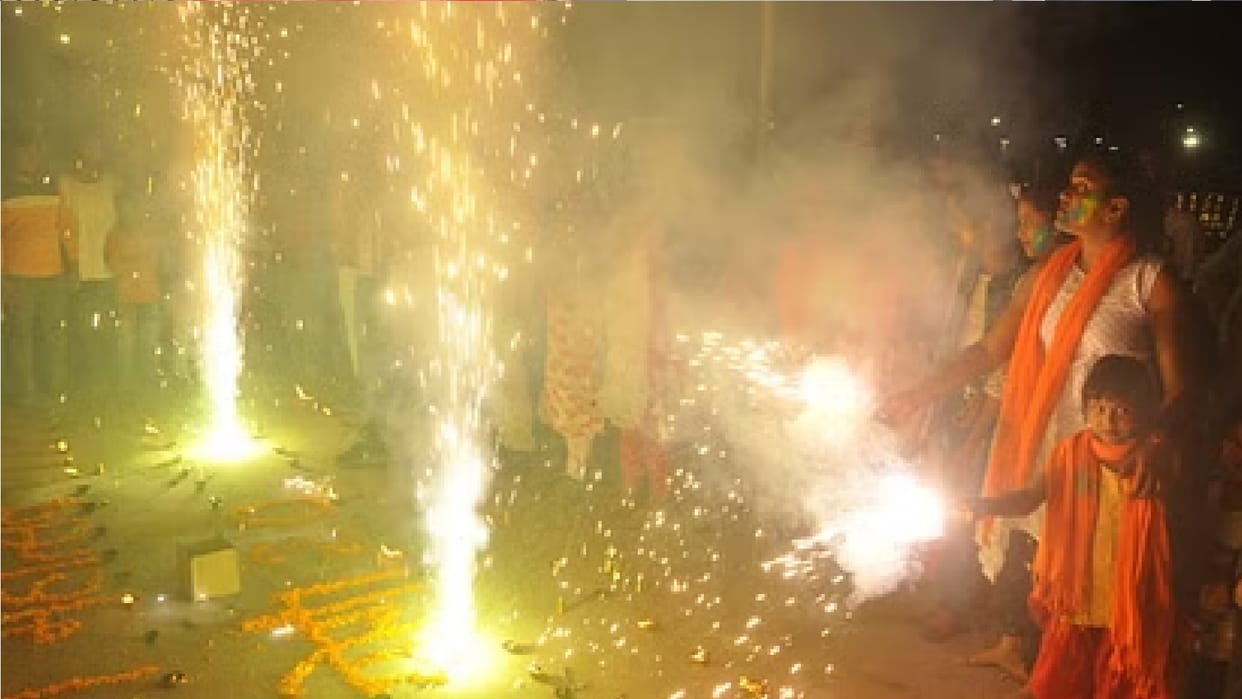 Diwali 2023: Guidelines issued for Diwali, Chhath, crackers can be burnt for 2 hours