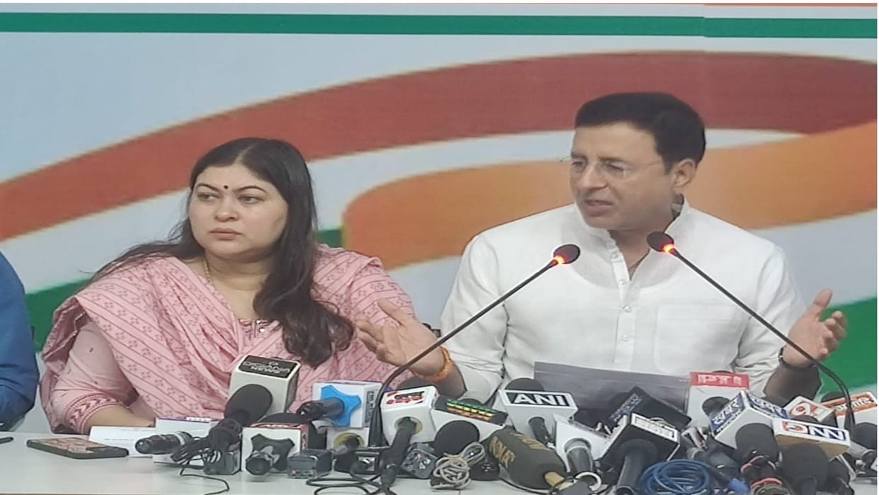 MP Election 2023:  Randeep Surjewala accuses BJP of farmers' income