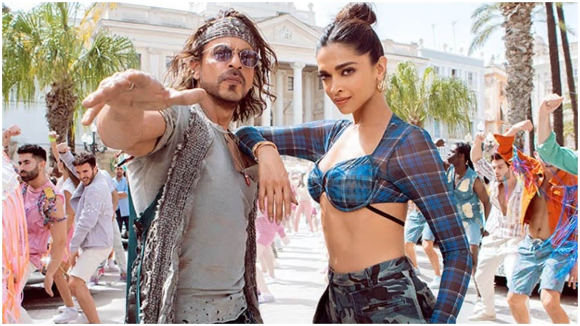 Jawan director Atlee praised Deepika Padukone performance in Film says She speaks the scene through her eyes