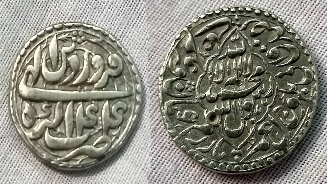 Mudra Utsav organized in Agra various types of coins and mohars were subject of curiosity