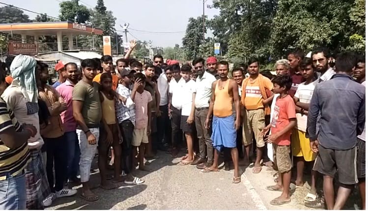 Bihar News : Tension in Purnea Bihar after instagram post viral on israel hamas, bihar violence, demonstration