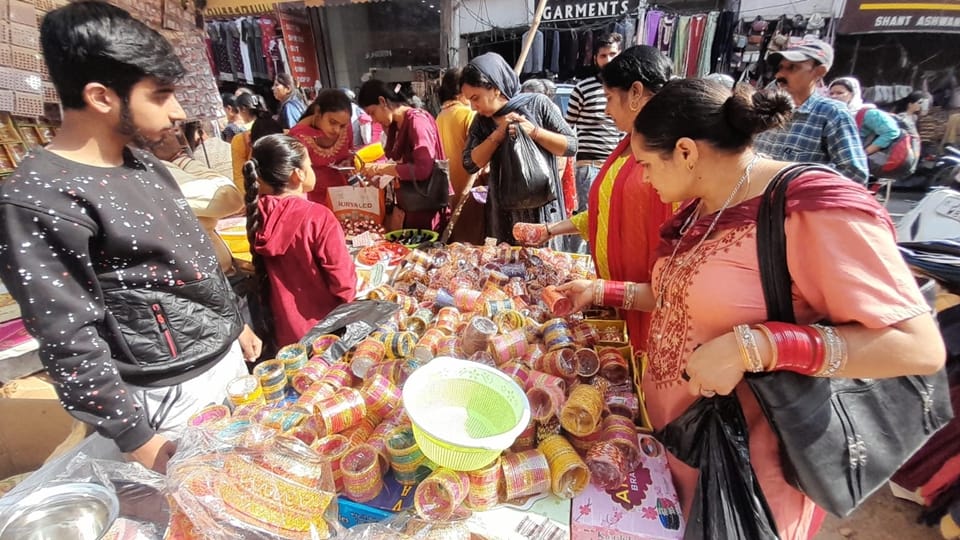 karwa chauth 2023 jammu Market buzzing season business of feniya increased