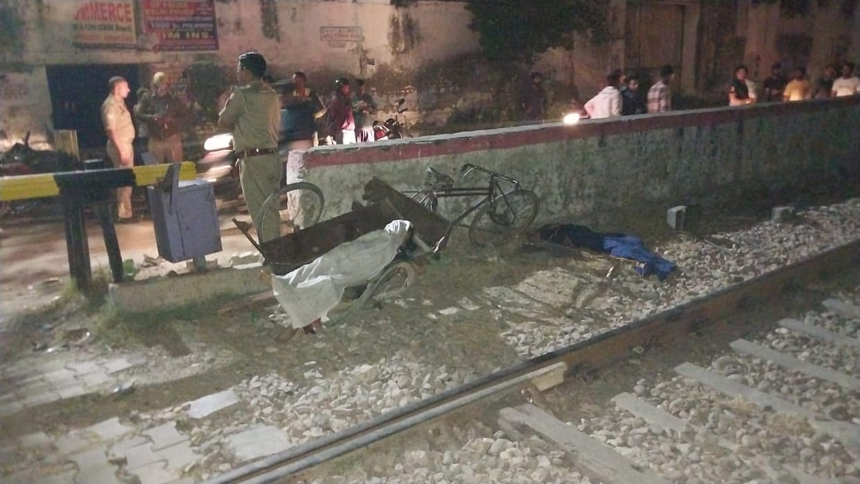 mother and daughters died:Vande Bharat train came at a speed of 130 km, family was destroyed in a momentt