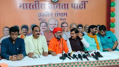 MP Elections: संत अवधेशपुरी BJP में हुए शामिल; कहा- मैं चुनाव लड़ूंगा तो हिंदुत्व के विरोधियों को मिलेगा फायदा MP Elections: Sant Awadheshpuri joins BJP; Says If I contest elections, opponents of Hindutva will get benefit