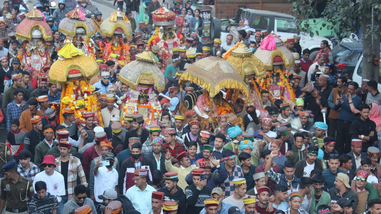 International Kullu Dussehra 2023: Bhagwan Narsingh Jaleb and Devlu dance