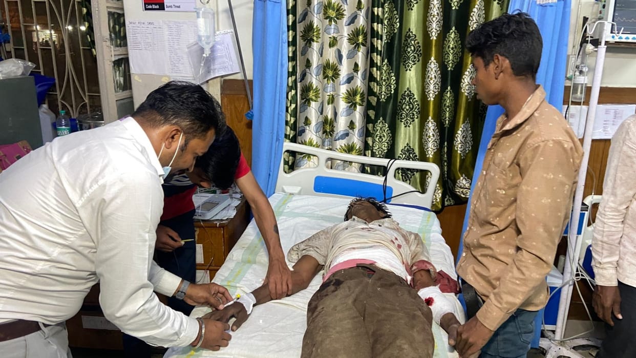 Mandsaur Crime News: After shooting the tractor driver, unknown miscreants ran away with the vehicle