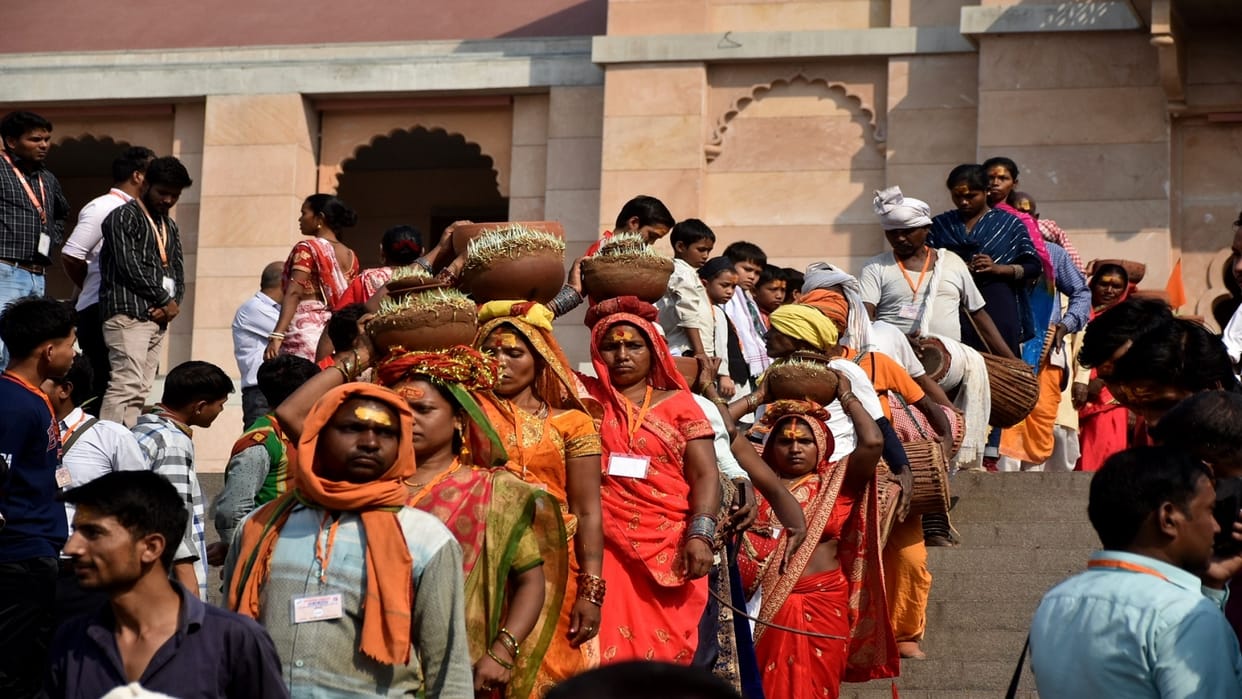 Kashi Vishwanath: 12 hundred forest dwellers from 1828 villages reached Baba Dham for the first time