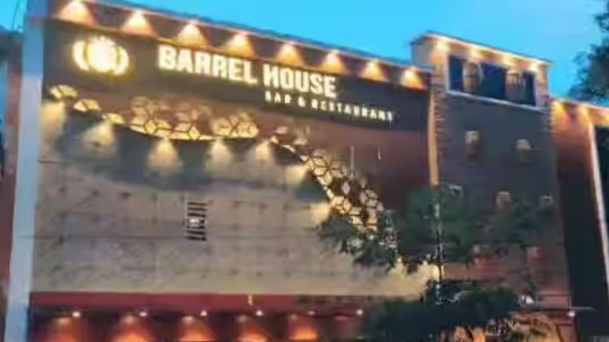 Hookah bar caught in Barrel House restaurant, four accused arrested